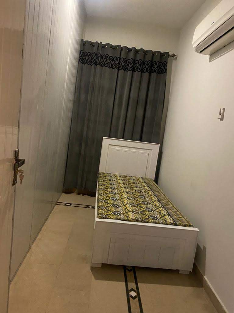 1 Seater room